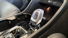 Volvo XC40 2.0 B4P Ultra Dark 5dr Auto Petrol Estate